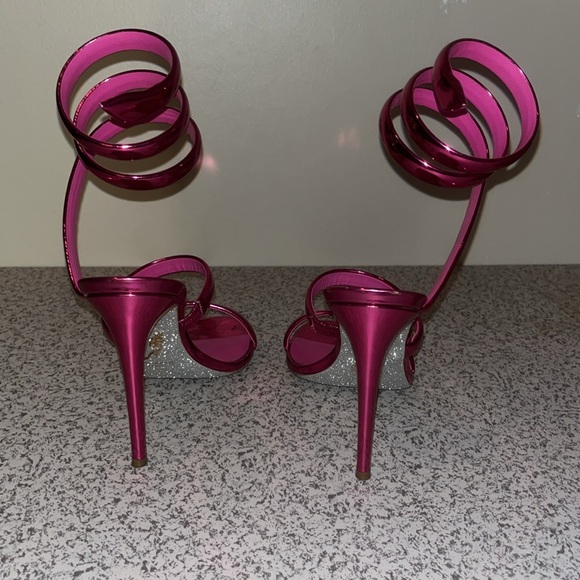 Beautiful gorgeous pink and only worn once Rene Caovilla Heels. - Picture 5 of 8